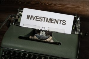 Analyzing Shipbuilding Investment Trends Within the Korean Industrial Sector